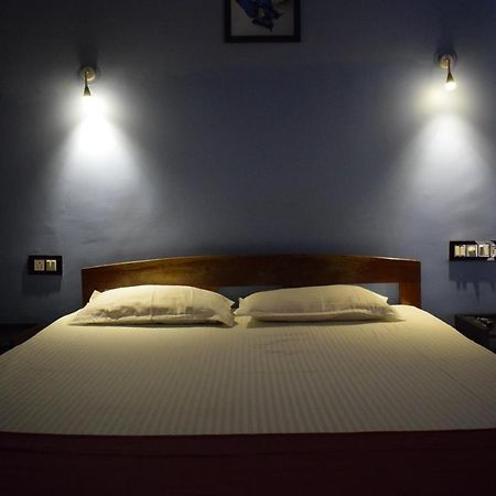 Sanrit Hotel Гоа Екстер'єр фото