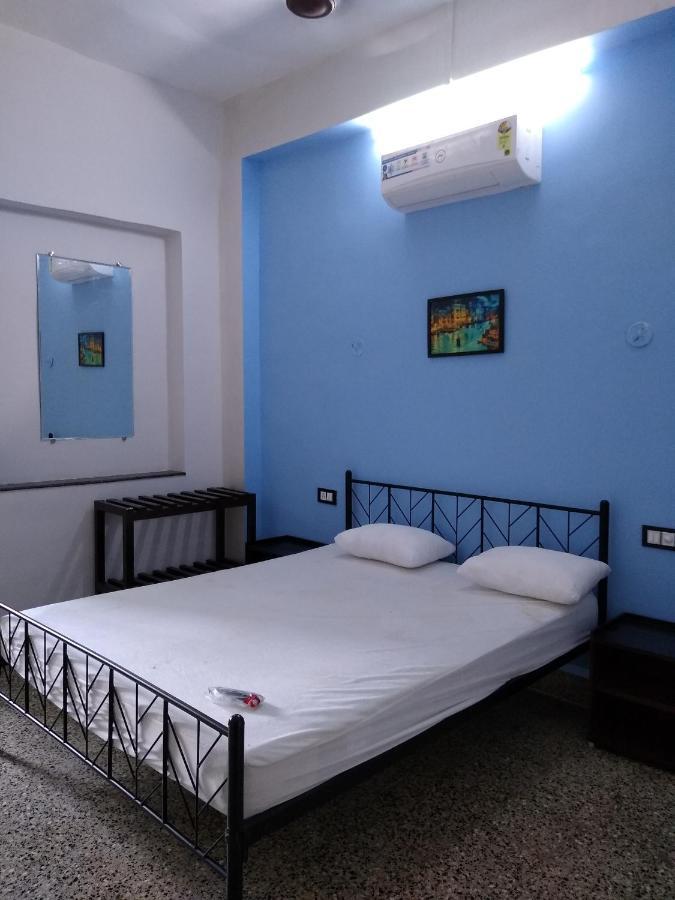 Sanrit Hotel Гоа Екстер'єр фото